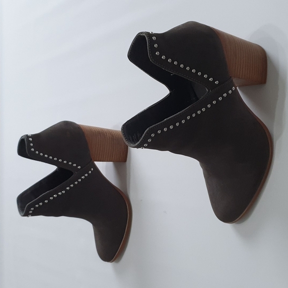 Steve Madden Perla Studded Leather Boots - Picture 8 of 12